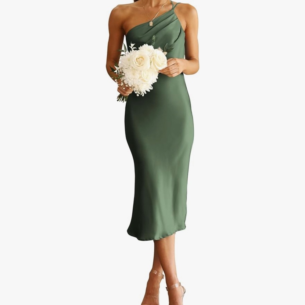 Elegant Green One-Shoulder Dress